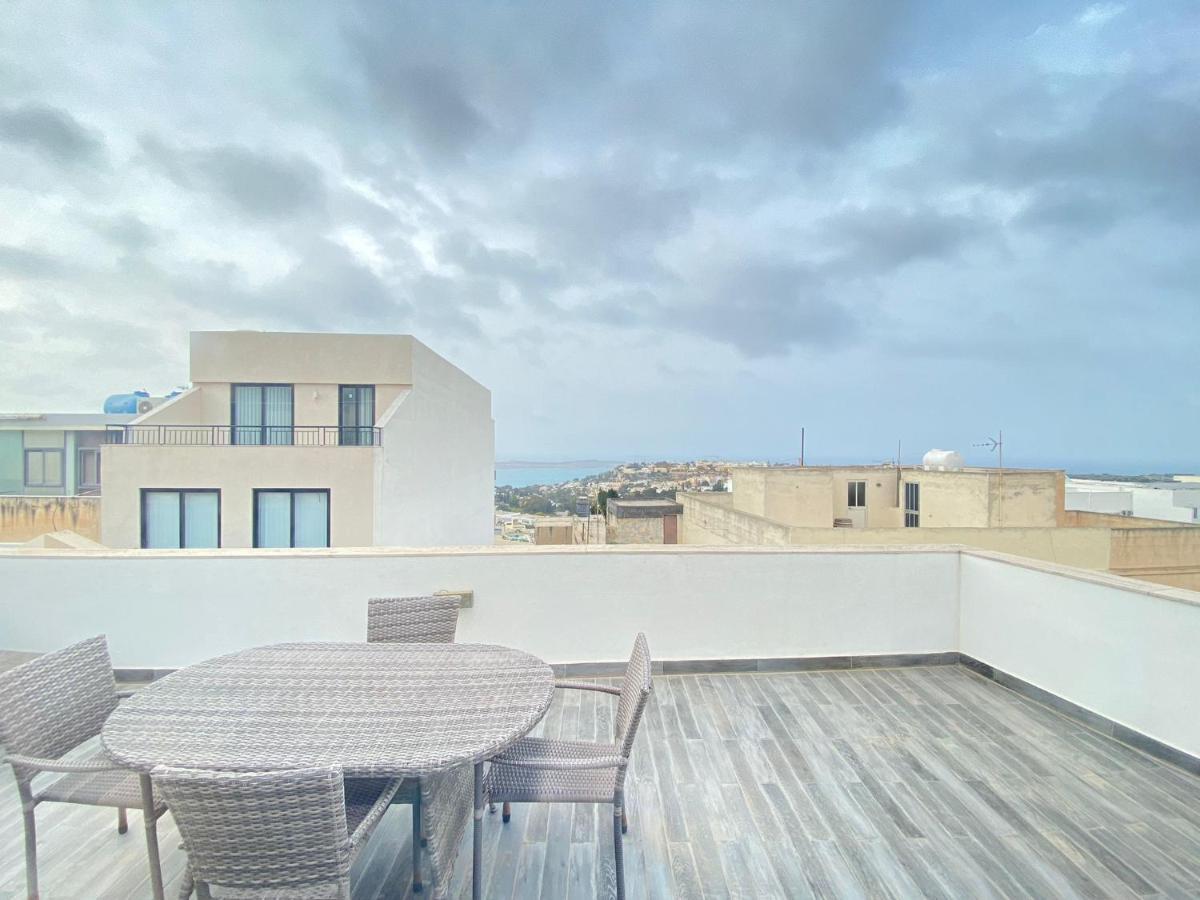 Penthouse "Maltese Scent" Apartment Mellieħa Екстериор снимка