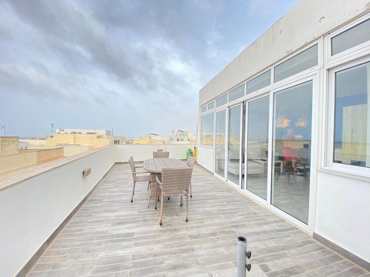 Penthouse "Maltese Scent" Apartment Mellieħa Екстериор снимка