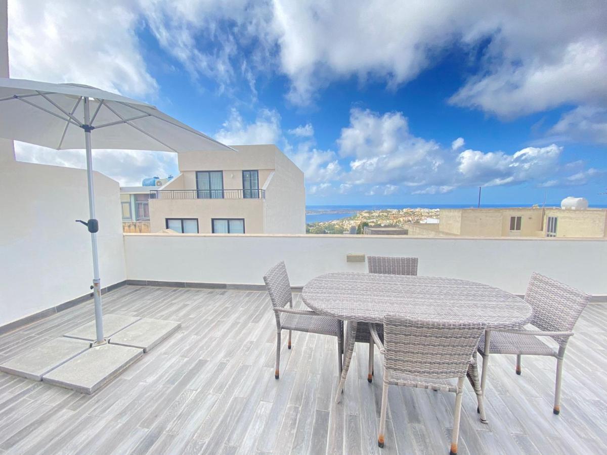 Penthouse "Maltese Scent" Apartment Mellieħa Екстериор снимка