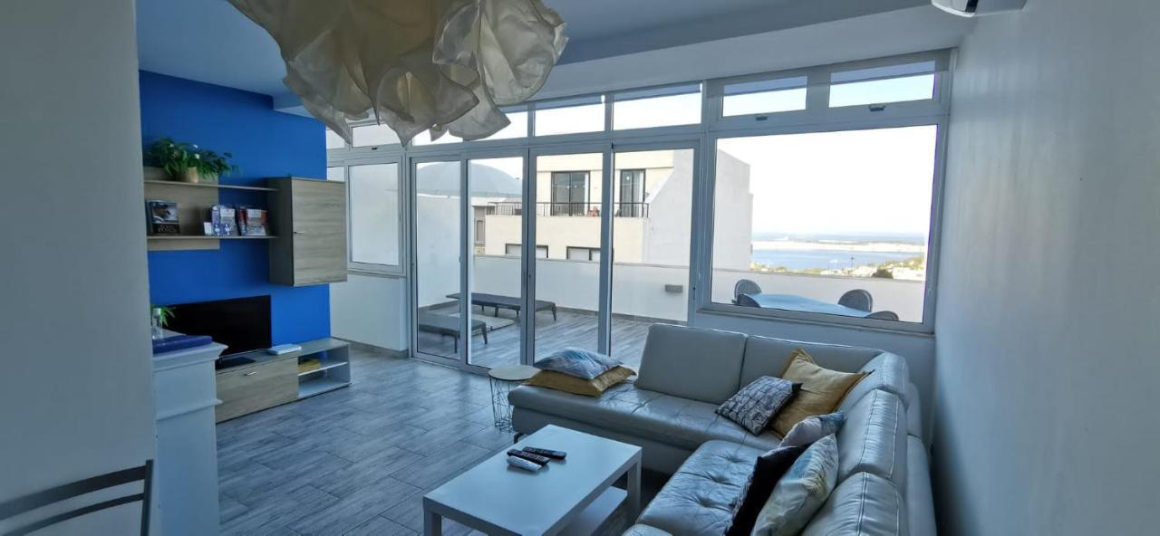 Penthouse "Maltese Scent" Apartment Mellieħa Екстериор снимка