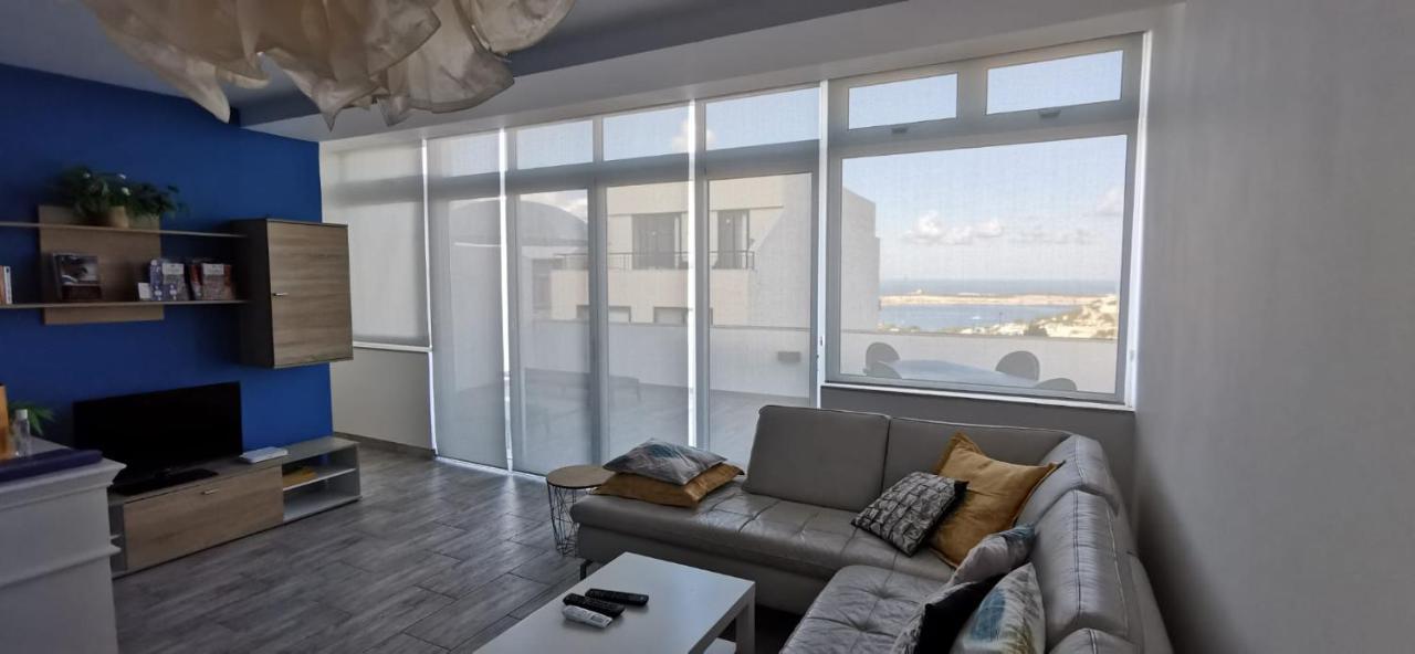 Penthouse "Maltese Scent" Apartment Mellieħa Екстериор снимка